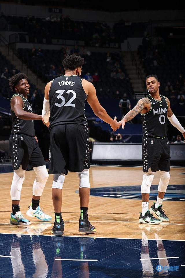 主力前锋的 主力前锋的