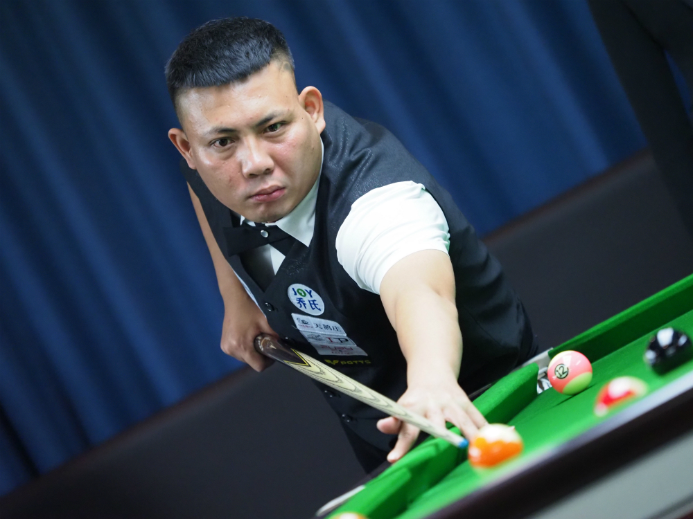 庆祝姿势乍 庆祝姿势乍