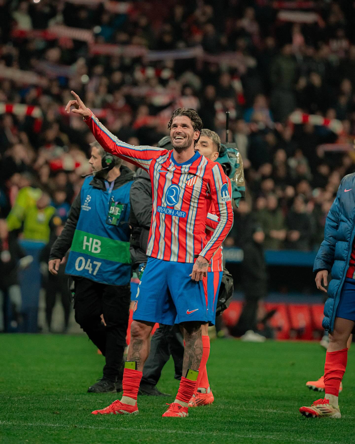 西甲｜ 争冠双雄正面对决 巴塞冲击马体会不败主场