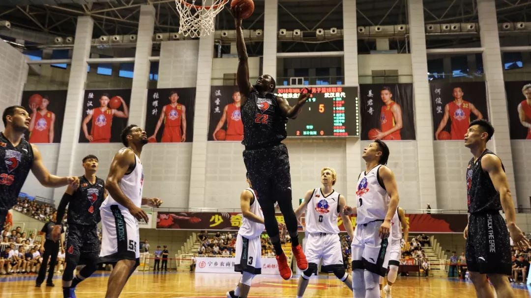 更是速度与 更是速度与