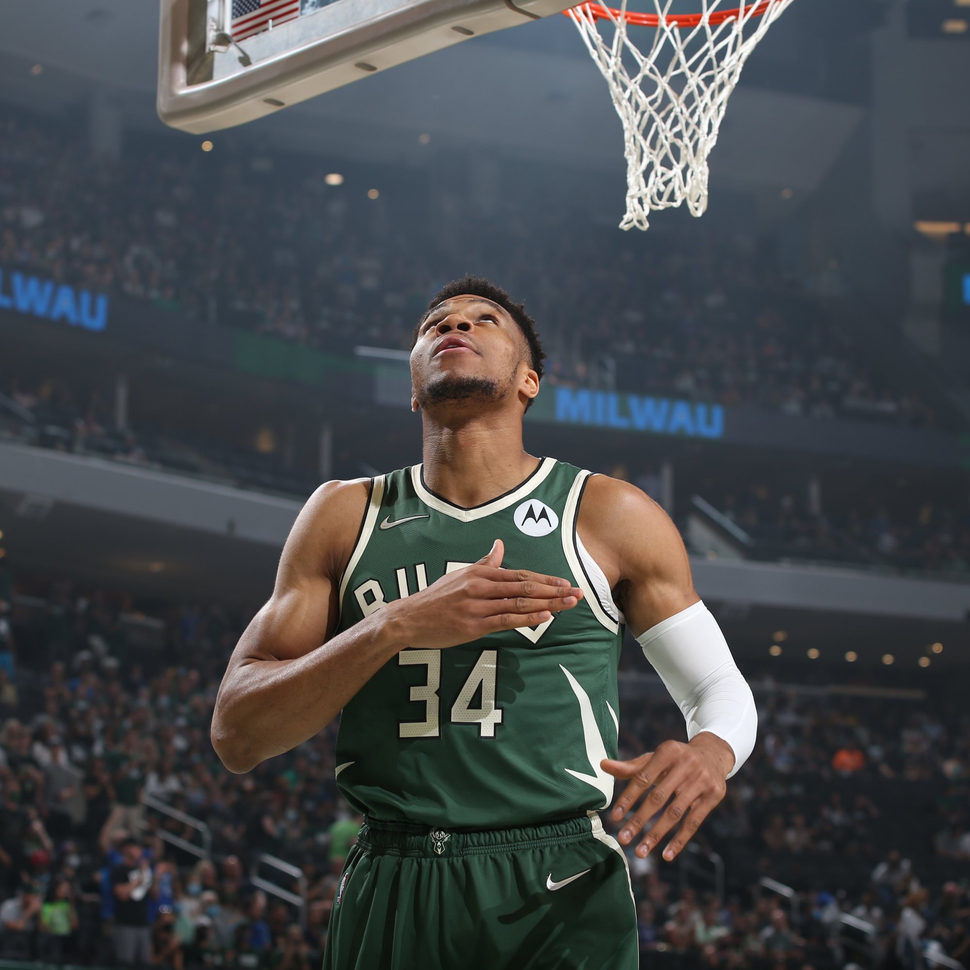 [NBA]东契奇准三双 湖人险胜爵士